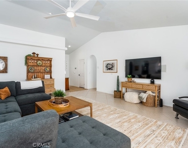 48330 Mamie Way - Photo Thumbnail 16