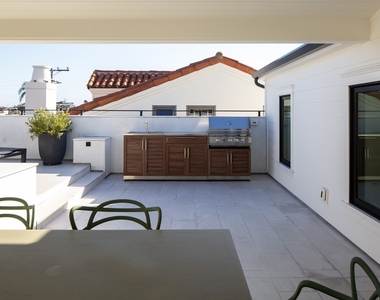 506 Goldenrod - Photo Thumbnail 24