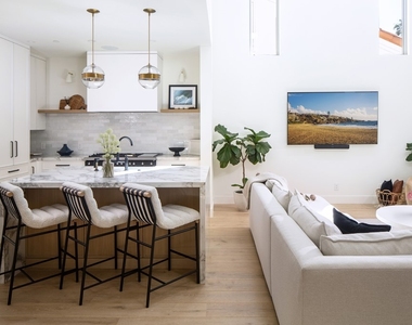 506 Goldenrod - Photo Thumbnail 3