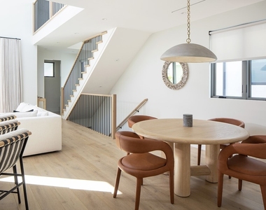 506 Goldenrod - Photo Thumbnail 7