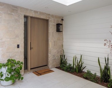 506 Goldenrod - Photo Thumbnail 1