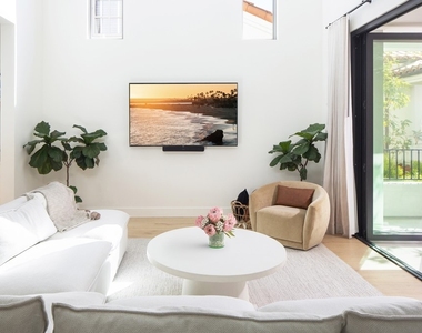 506 Goldenrod - Photo Thumbnail 5