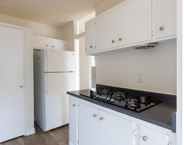 11133 Rose Avenue - Photo Thumbnail 8