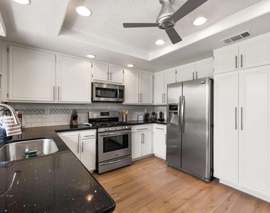 235 Santa Barbara Circle - Photo Thumbnail 16
