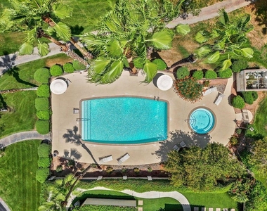 235 Santa Barbara Circle - Photo Thumbnail 6