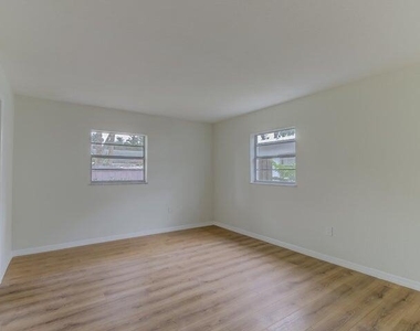 3005 Tennessee Avenue - Photo Thumbnail 15