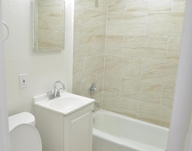 3005 Tennessee Avenue - Photo Thumbnail 8