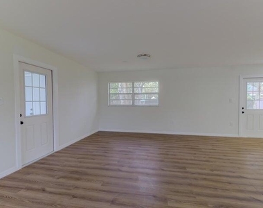 3005 Tennessee Avenue - Photo Thumbnail 9