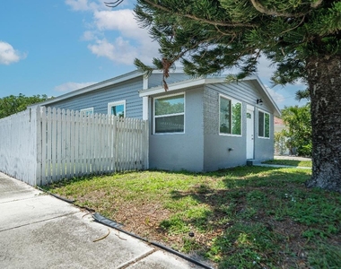 602 Nw 1st Street - Photo Thumbnail 27