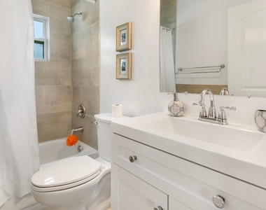 602 Nw 1st Street - Photo Thumbnail 4