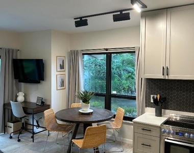 13334 Polo Club Road - Photo Thumbnail 8