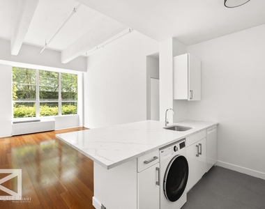 184 Kent Ave - Photo Thumbnail 7