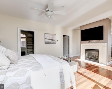 621 Ponte Villas N - Photo Thumbnail 38