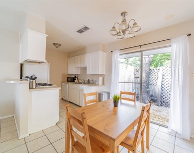 1738 Rutland Dr - Photo Thumbnail 12