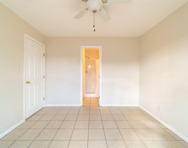 1738 Rutland Dr - Photo Thumbnail 9