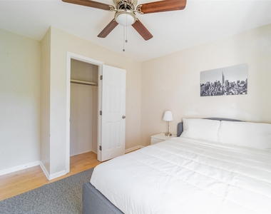 1738 Rutland Dr - Photo Thumbnail 10