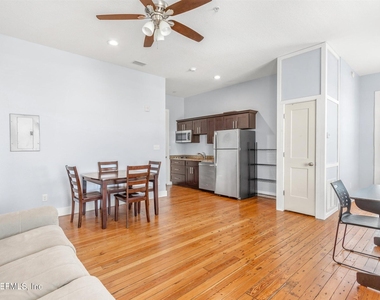 105 N 2nd Street - Photo Thumbnail 20