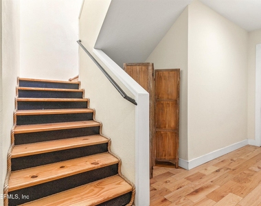 105 N 2nd Street - Photo Thumbnail 11