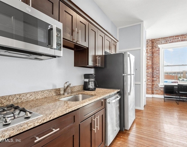 105 N 2nd Street - Photo Thumbnail 24