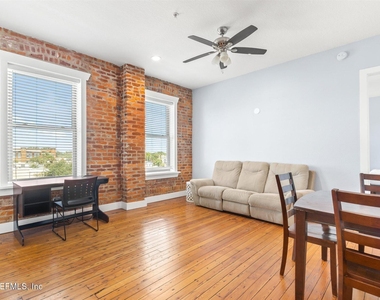 105 N 2nd Street - Photo Thumbnail 18