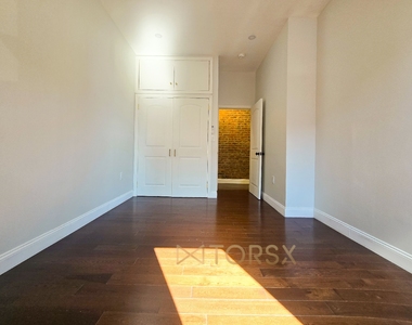1 Kingston Avenue - Photo Thumbnail 8