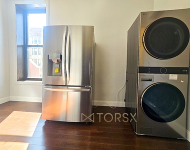 1 Kingston Avenue - Photo Thumbnail 2