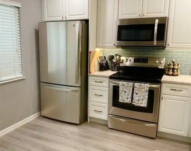 3708 Se 12th Avenue - Photo Thumbnail 5