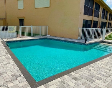 3708 Se 12th Avenue - Photo Thumbnail 24