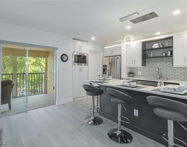 788 Park Shore Drive - Photo Thumbnail 5