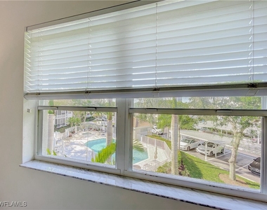 470 Bermuda Cove Way - Photo Thumbnail 32