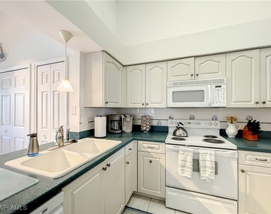 470 Bermuda Cove Way - Photo Thumbnail 45