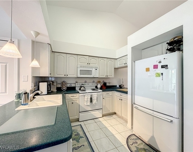 470 Bermuda Cove Way - Photo Thumbnail 26