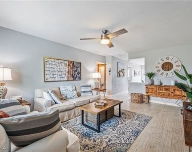 791 94th Avenue N - Photo Thumbnail 8