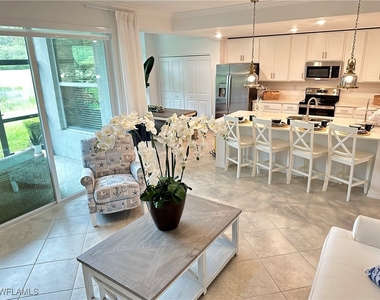 6070 National Boulevard - Photo Thumbnail 9