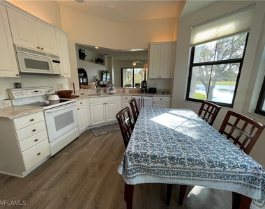 2377 Ravenna Boulevard - Photo Thumbnail 5