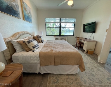2377 Ravenna Boulevard - Photo Thumbnail 16