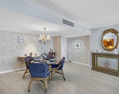 4001 Gulf Shore Boulevard N - Photo Thumbnail 7