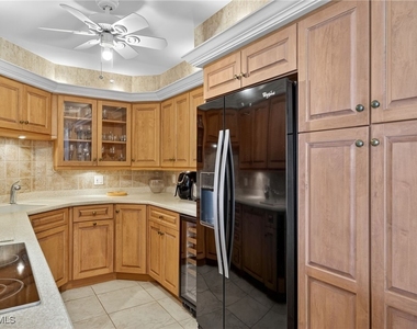 4001 Gulf Shore Boulevard N - Photo Thumbnail 10