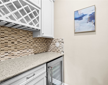 14750 Laguna Drive - Photo Thumbnail 10