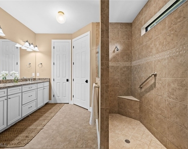 14750 Laguna Drive - Photo Thumbnail 24