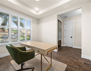 14750 Laguna Drive - Photo Thumbnail 4