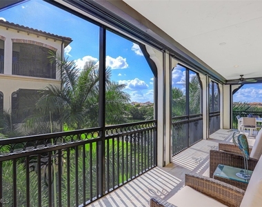 16433 Carrara Way - Photo Thumbnail 10