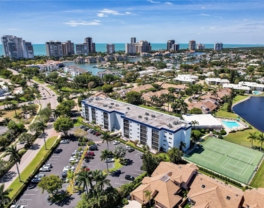 555 Park Shore Drive - Photo Thumbnail 1