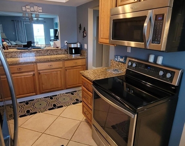 4100 Ocean Beach Boulevard - Photo Thumbnail 12