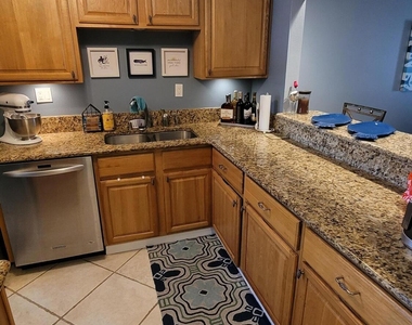 4100 Ocean Beach Boulevard - Photo Thumbnail 13