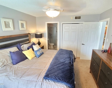 4100 Ocean Beach Boulevard - Photo Thumbnail 23