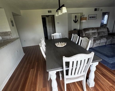 5557 Sea Forest Drive - Photo Thumbnail 31
