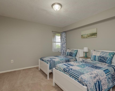 5557 Sea Forest Drive - Photo Thumbnail 27