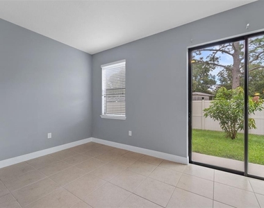 11006 Tahiti Isle Lane - Photo Thumbnail 19