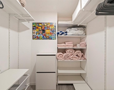 6145 Sun Boulevard - Photo Thumbnail 27